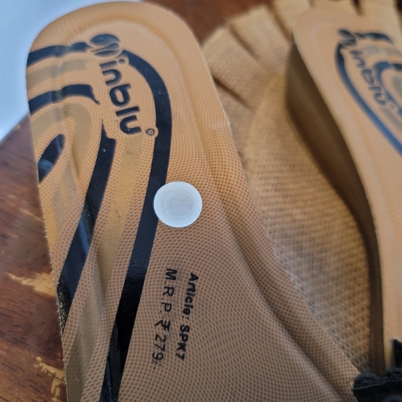 Ladies sandals - Picture 2 of 3